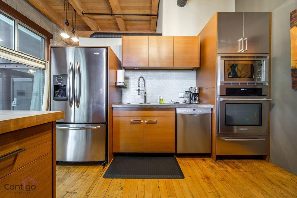 Historic Jd Loft, Near Ice District, Rogers Place, Ug Parking Edmonton Bagian luar foto