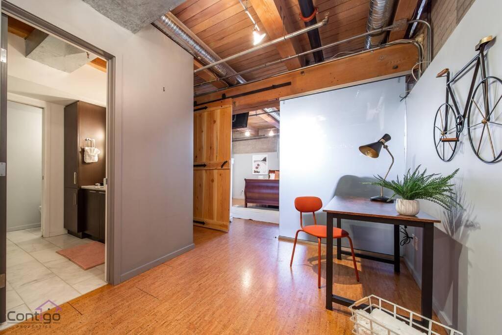 Historic Jd Loft, Near Ice District, Rogers Place, Ug Parking Edmonton Bagian luar foto