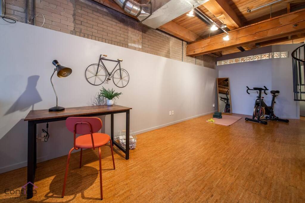 Historic Jd Loft, Near Ice District, Rogers Place, Ug Parking Edmonton Bagian luar foto