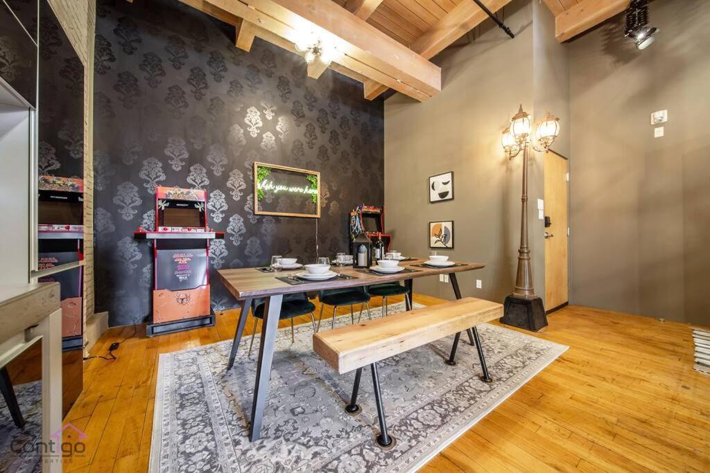 Historic Jd Loft, Near Ice District, Rogers Place, Ug Parking Edmonton Bagian luar foto