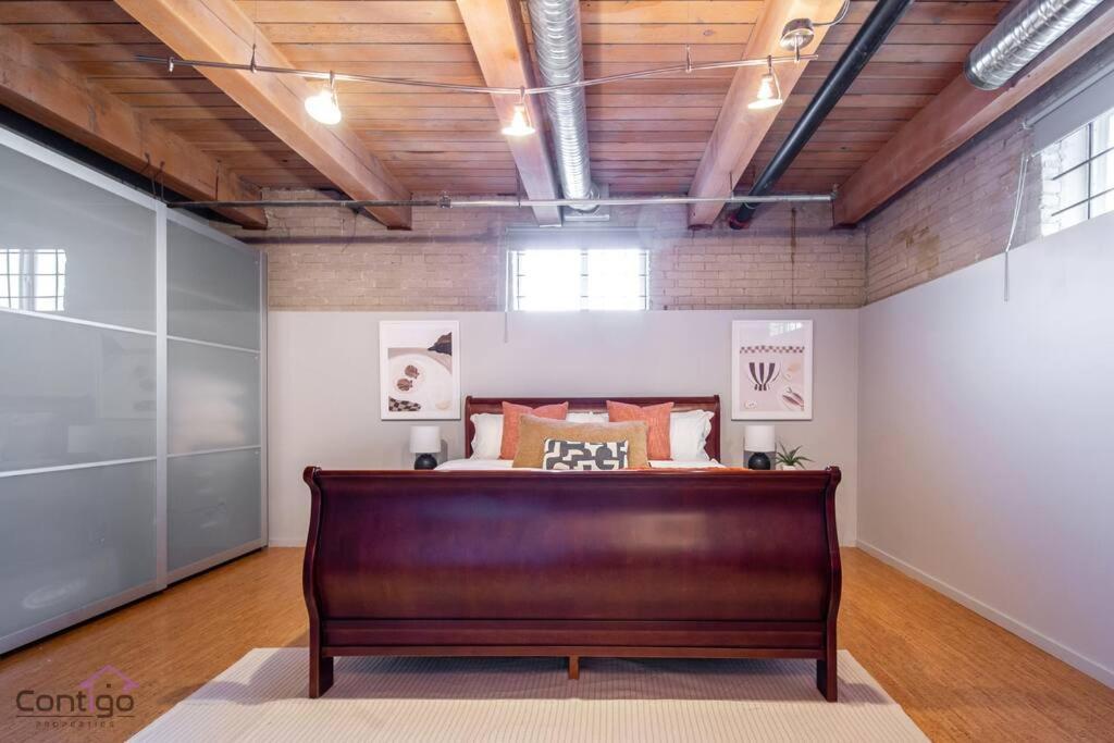 Historic Jd Loft, Near Ice District, Rogers Place, Ug Parking Edmonton Bagian luar foto