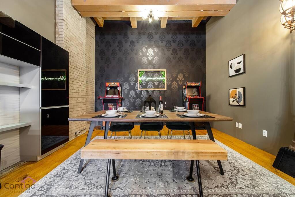 Historic Jd Loft, Near Ice District, Rogers Place, Ug Parking Edmonton Bagian luar foto